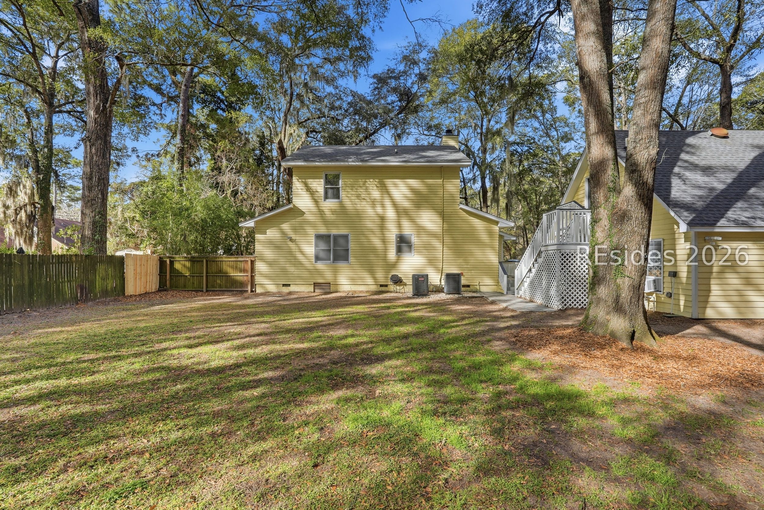 8 Meridith Lane