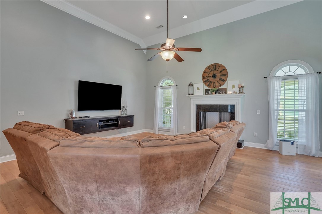 358 Gracen Road