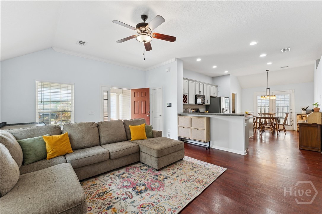 116 Calm Oaks Circle