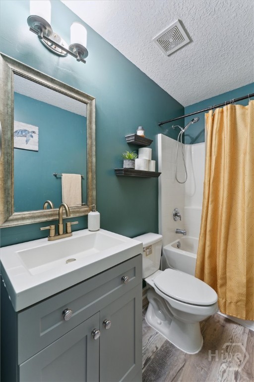 116 Calm Oaks Circle