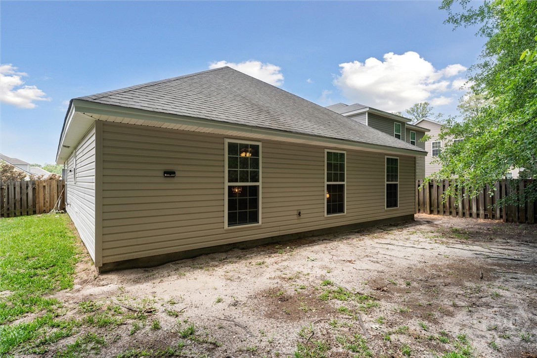 116 Calm Oaks Circle