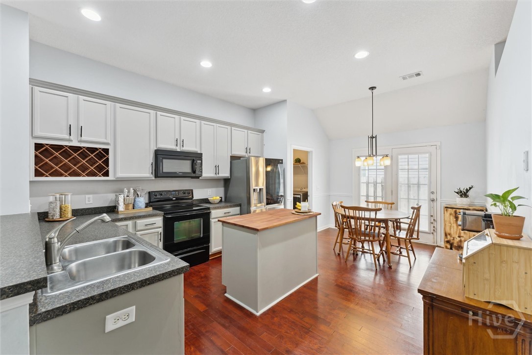 116 Calm Oaks Circle