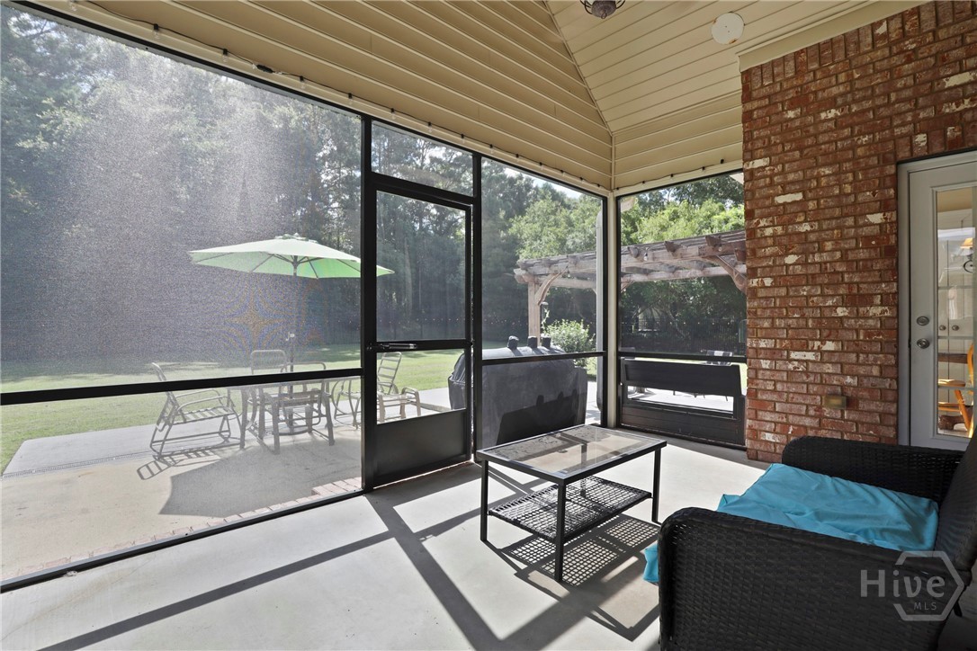 72 Roswell Trail