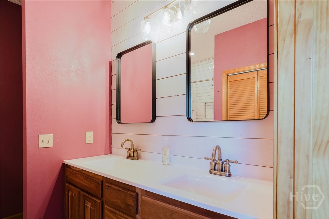 130 Seines Landing Drive