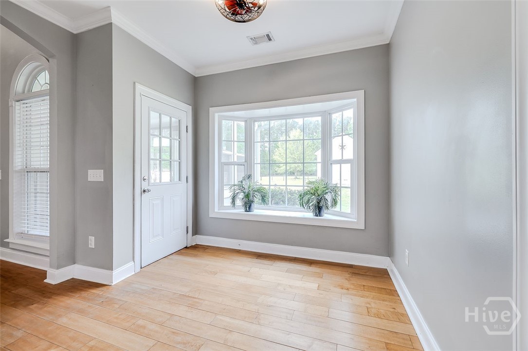358 Gracen Road