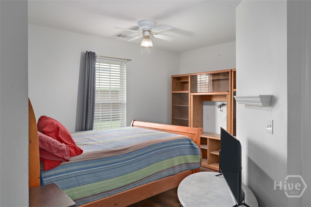 106 Oxford Circle