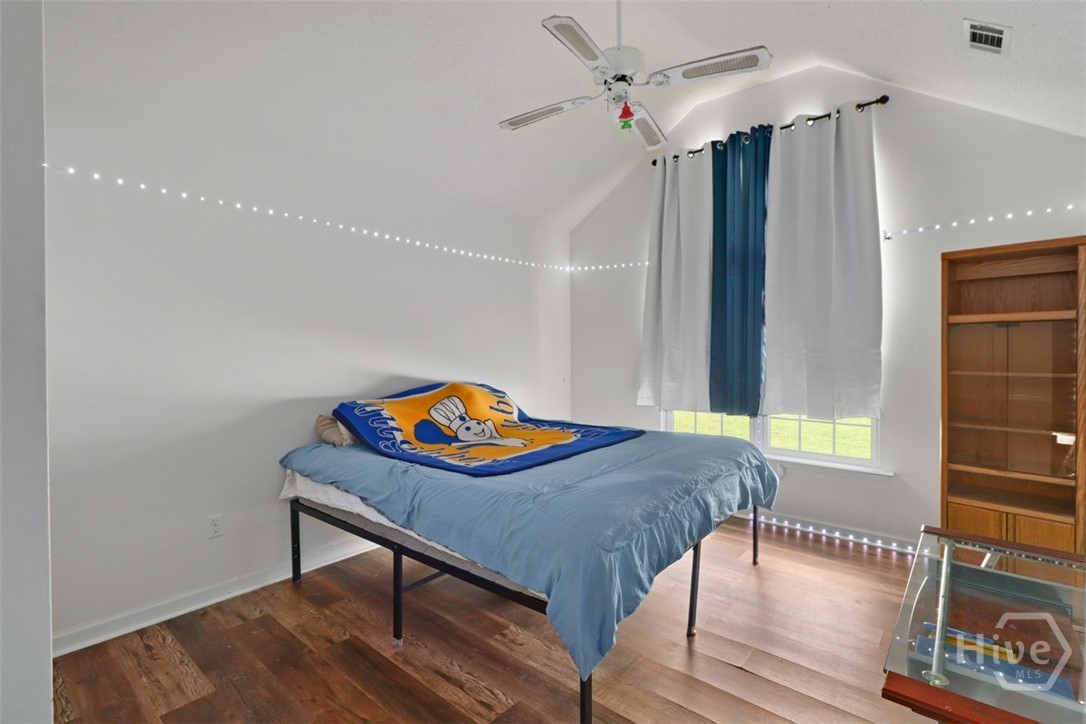 106 Oxford Circle