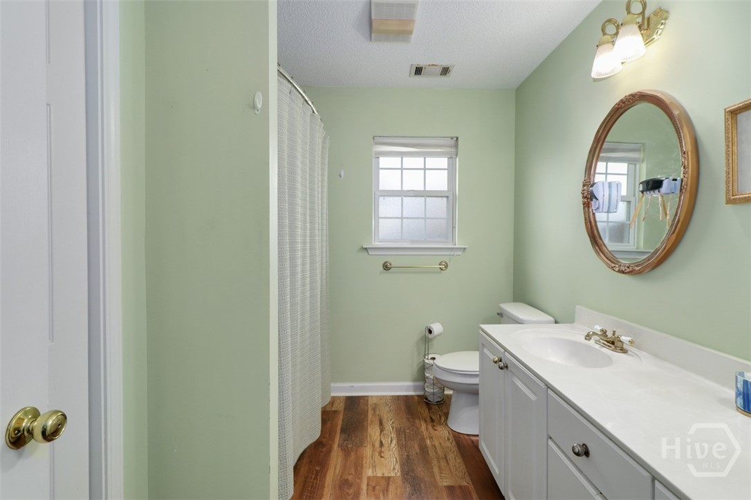 106 Oxford Circle