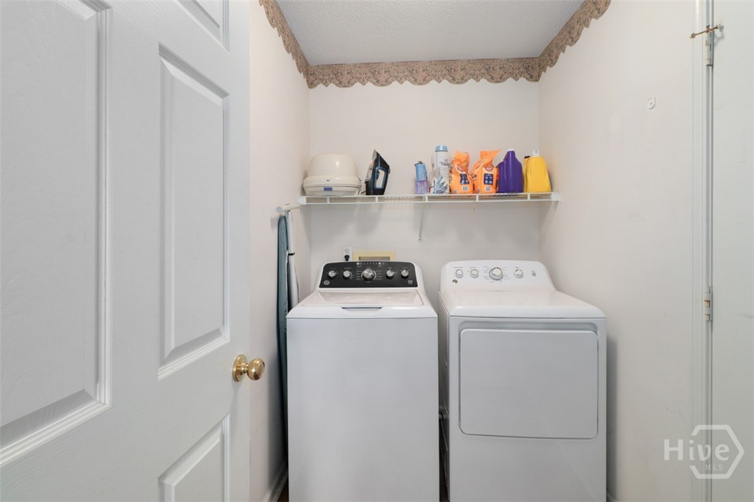 106 Oxford Circle