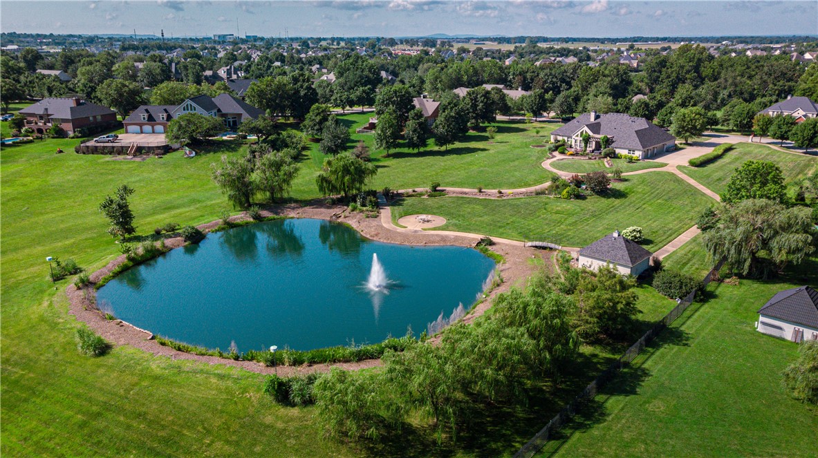 6100 Nancy's Vista
