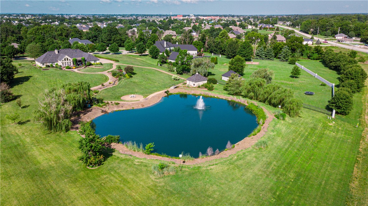 6100 Nancy's Vista