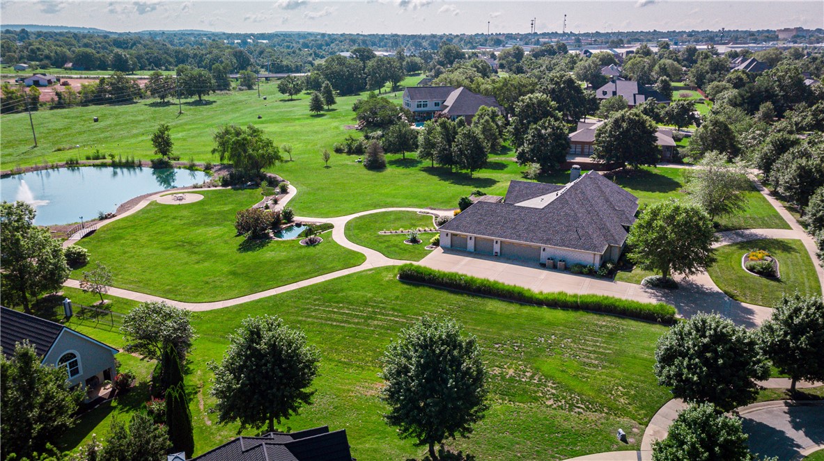 6100 Nancy's Vista