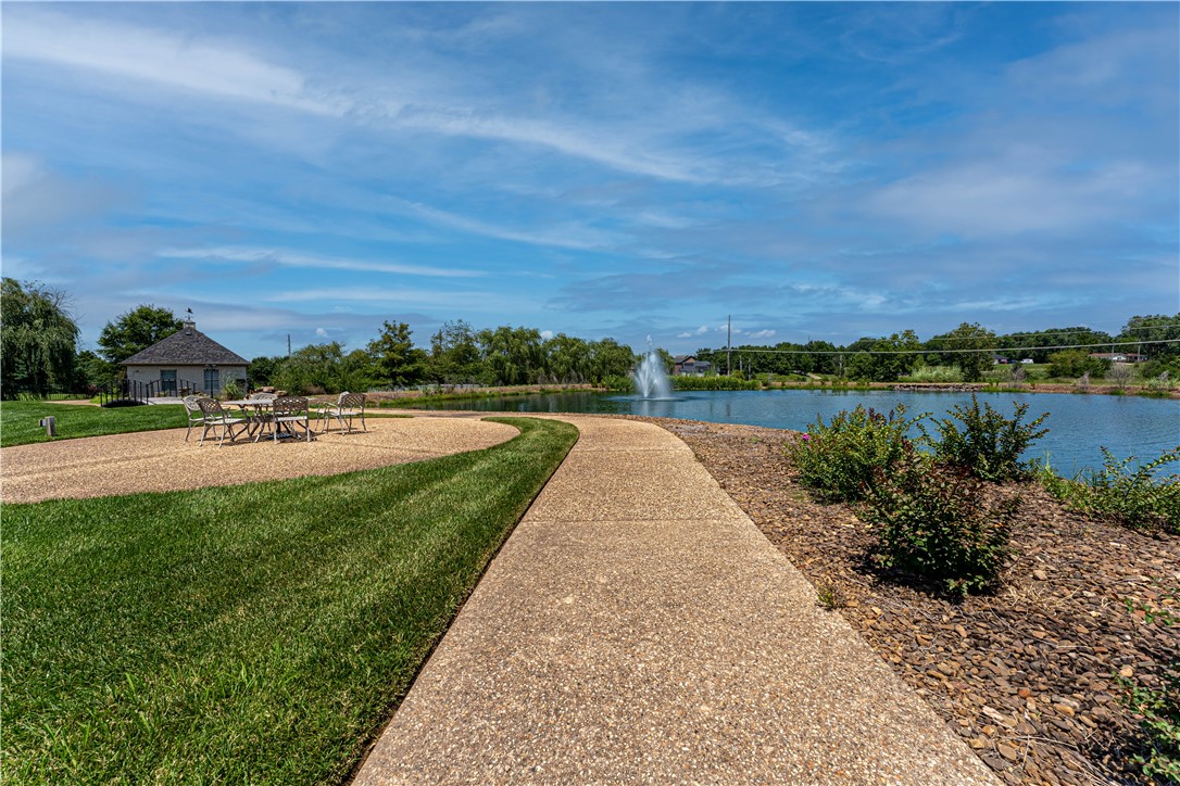 6100 Nancy's Vista