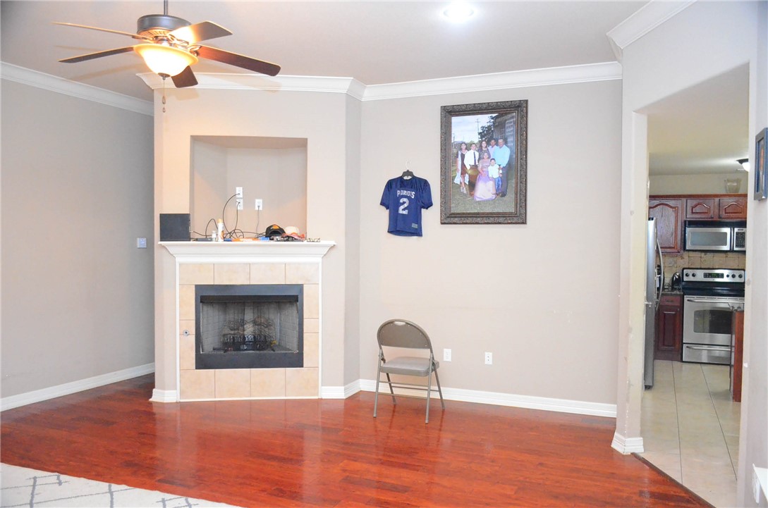 1562 Thistle Wood Lane