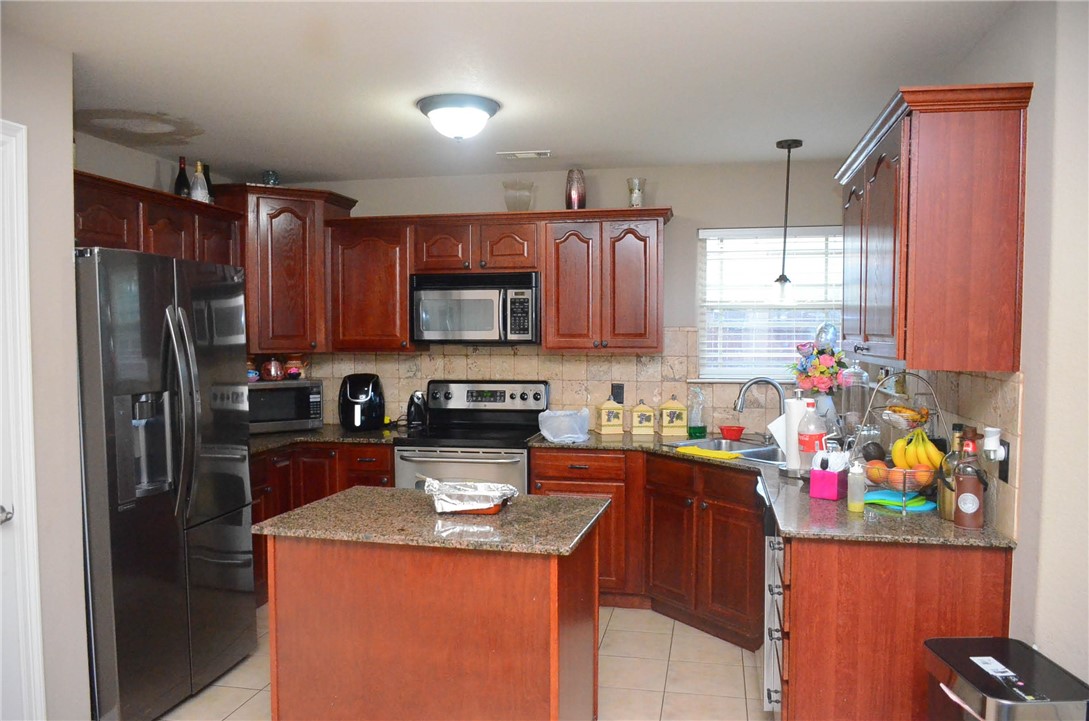 1562 Thistle Wood Lane