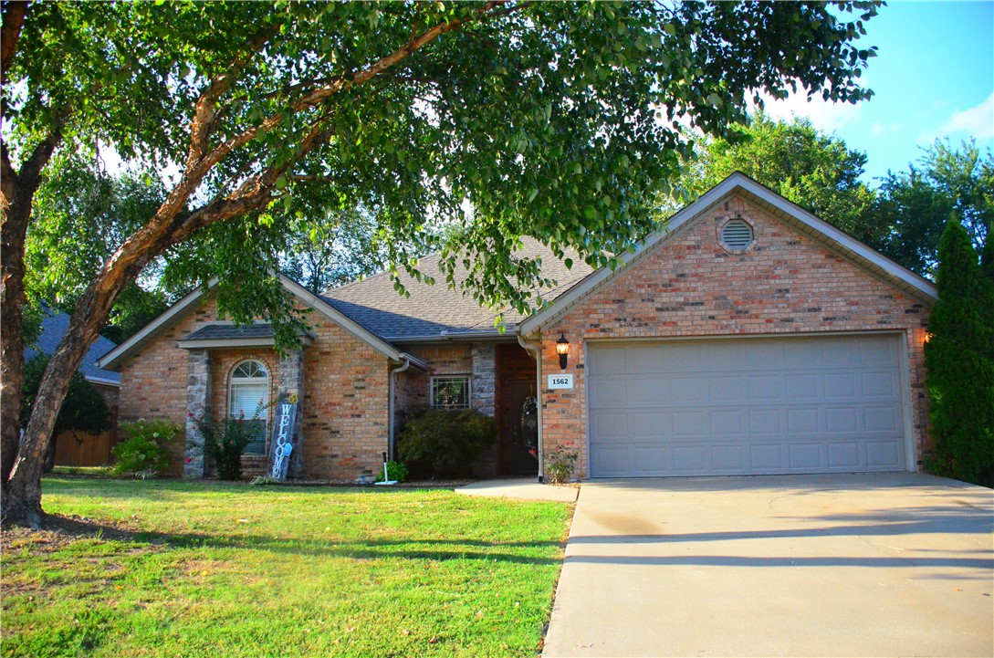 1562 Thistle Wood Lane