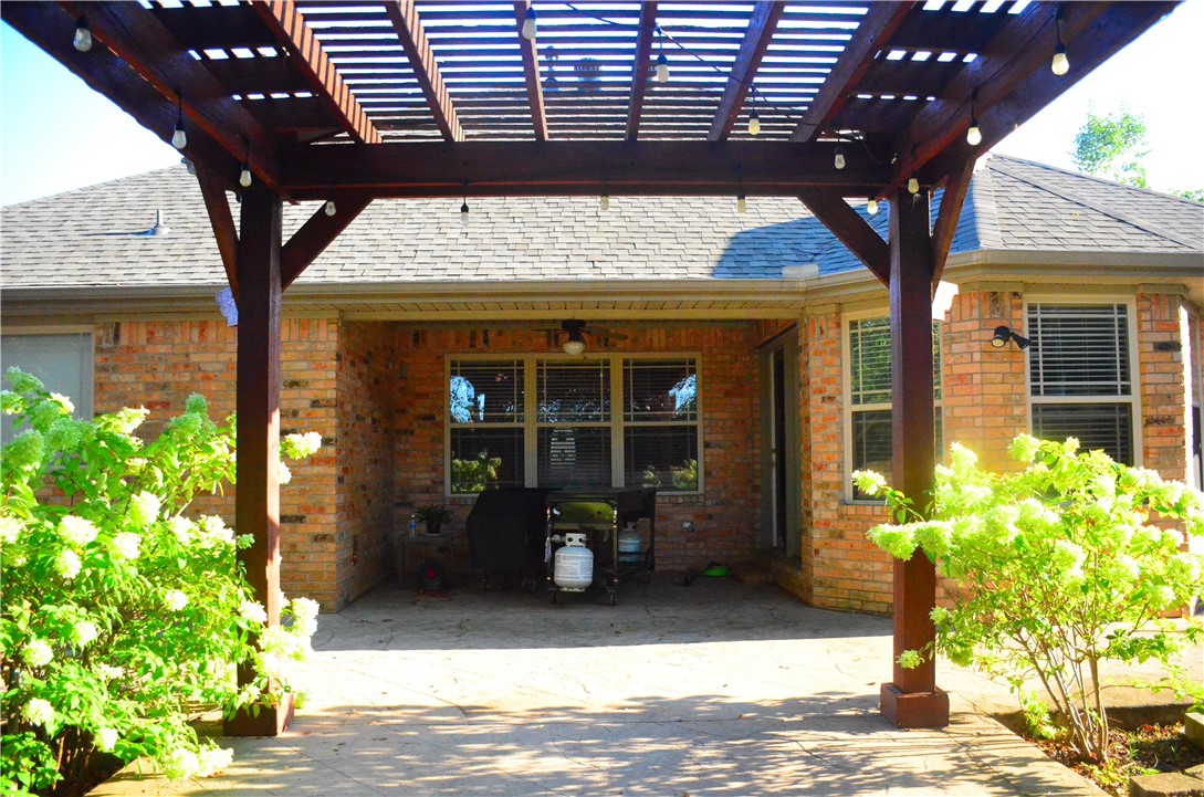 1562 Thistle Wood Lane