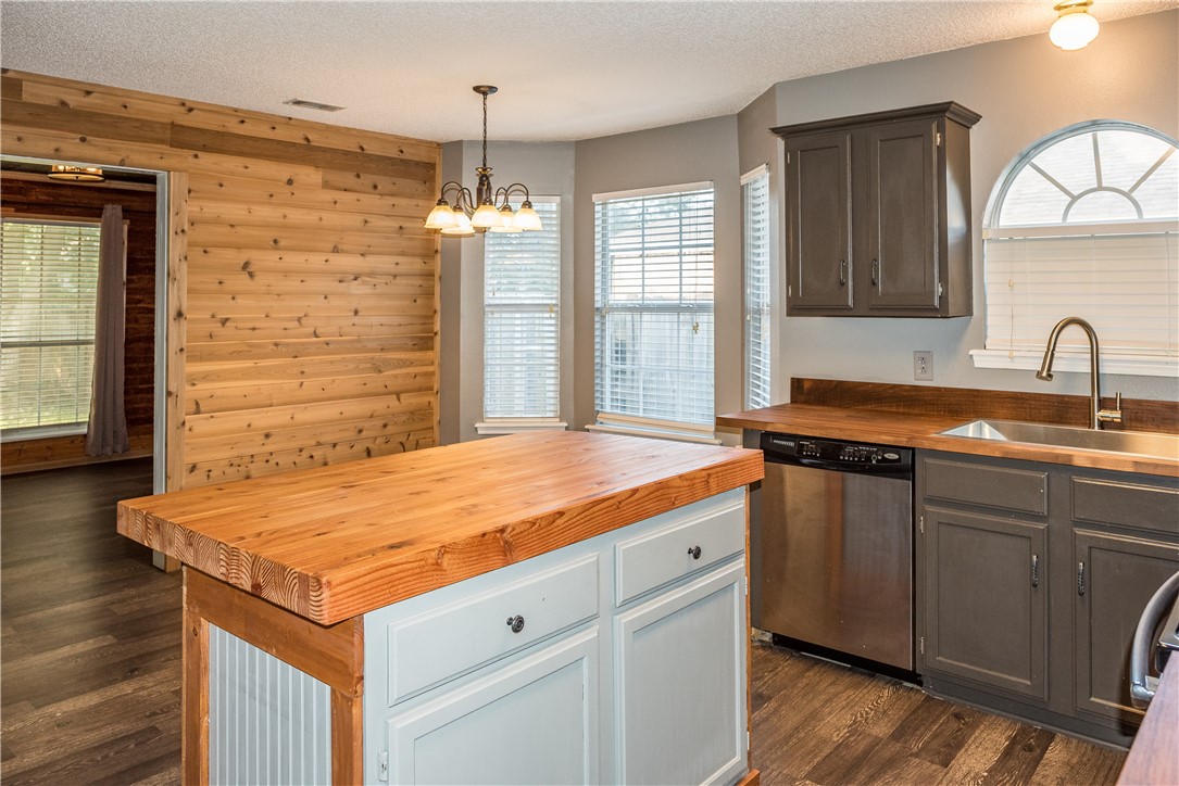 171 Robin Hood Court