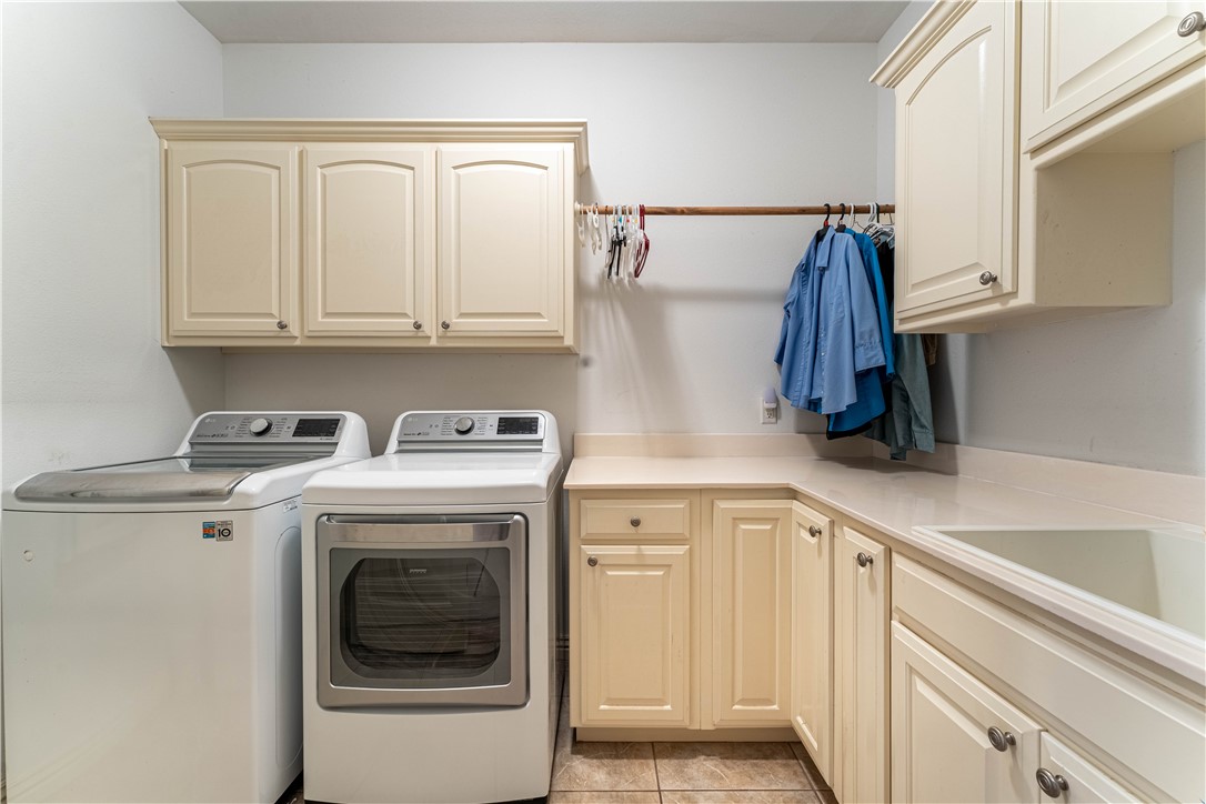 3739 Cedar Ridge Lane