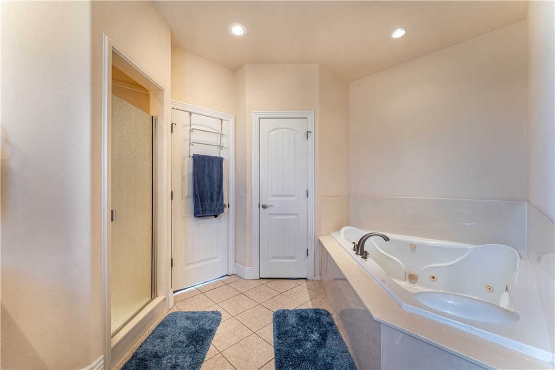 3739 Cedar Ridge Lane