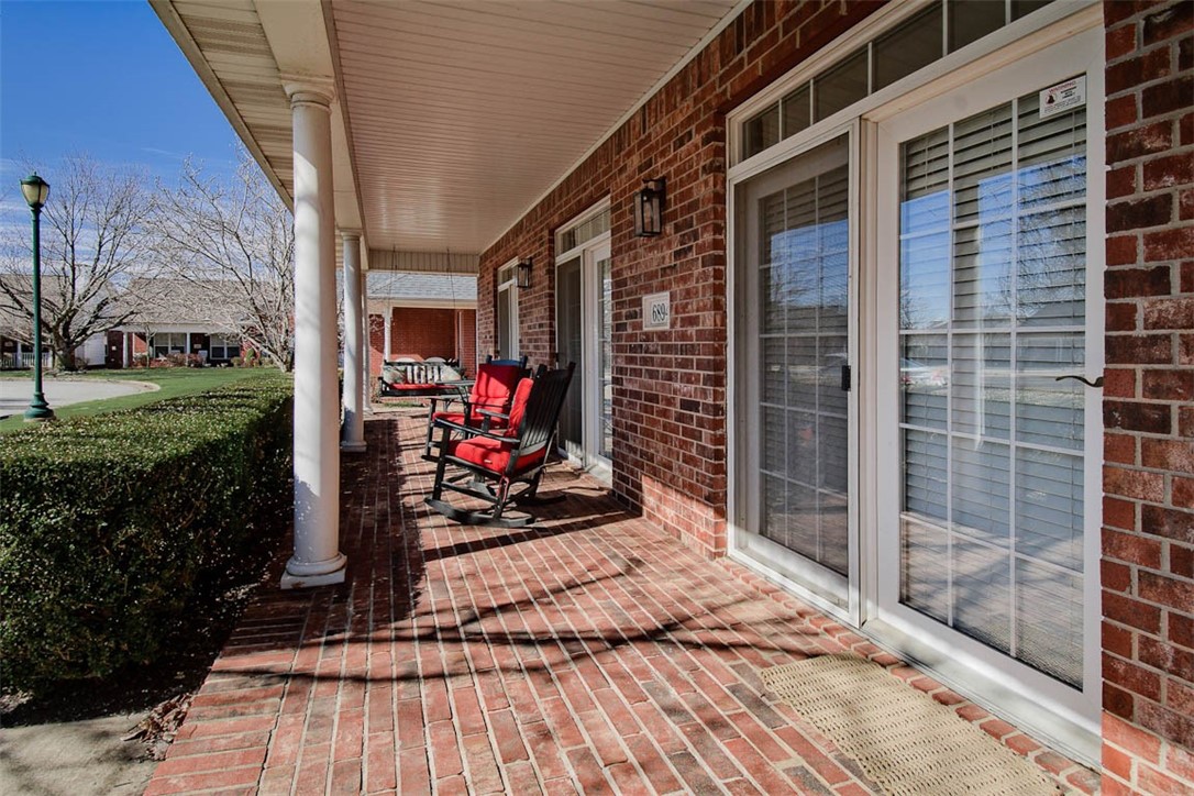 6894 Song Bird Circle