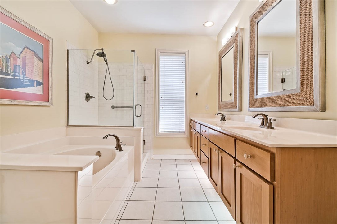 6894 Song Bird Circle