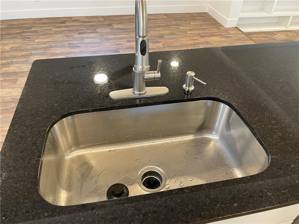 13649 -Canehill WC 13 Road