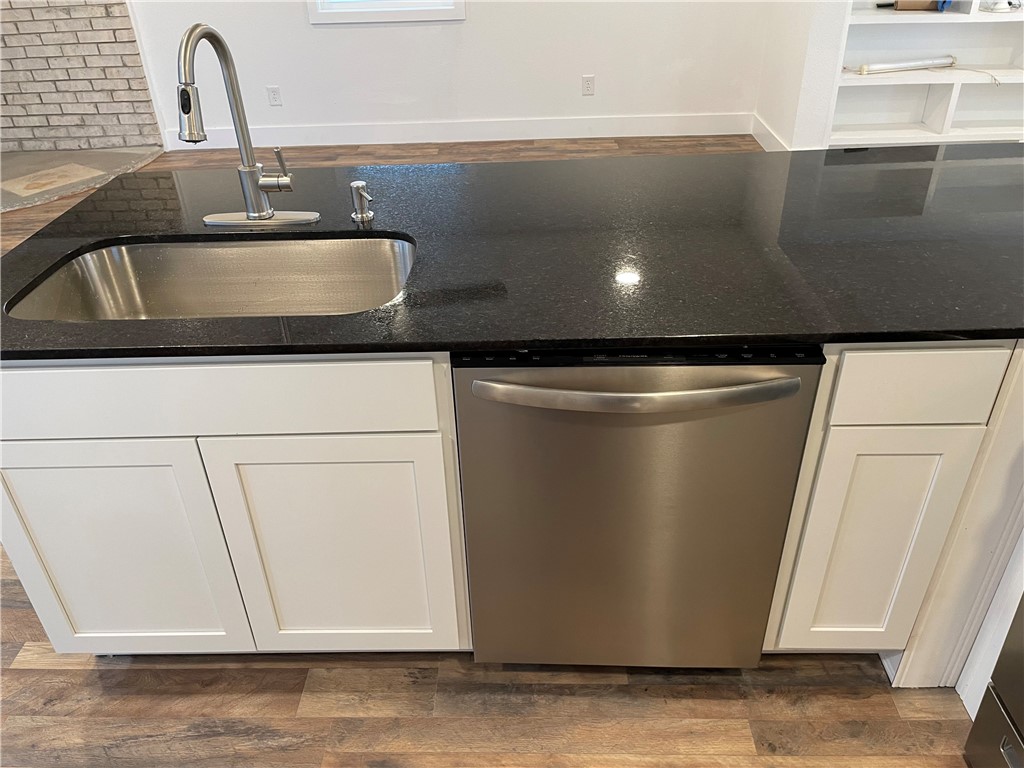 13649 -Canehill WC 13 Road