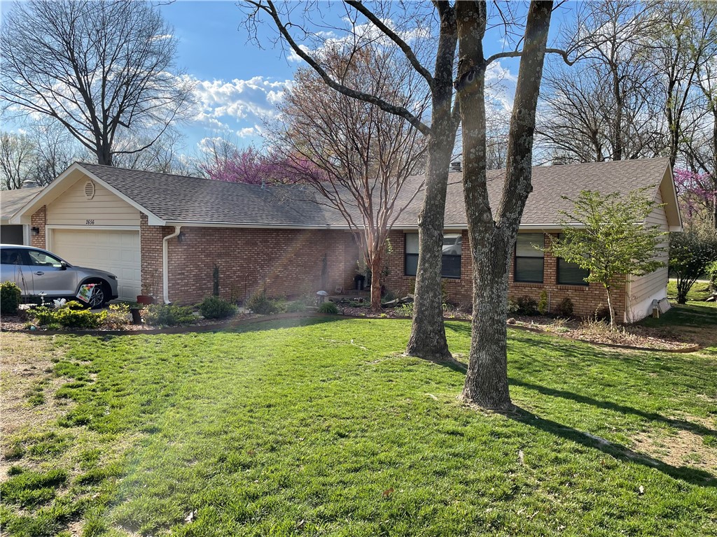 2656 E Ferguson Avenue