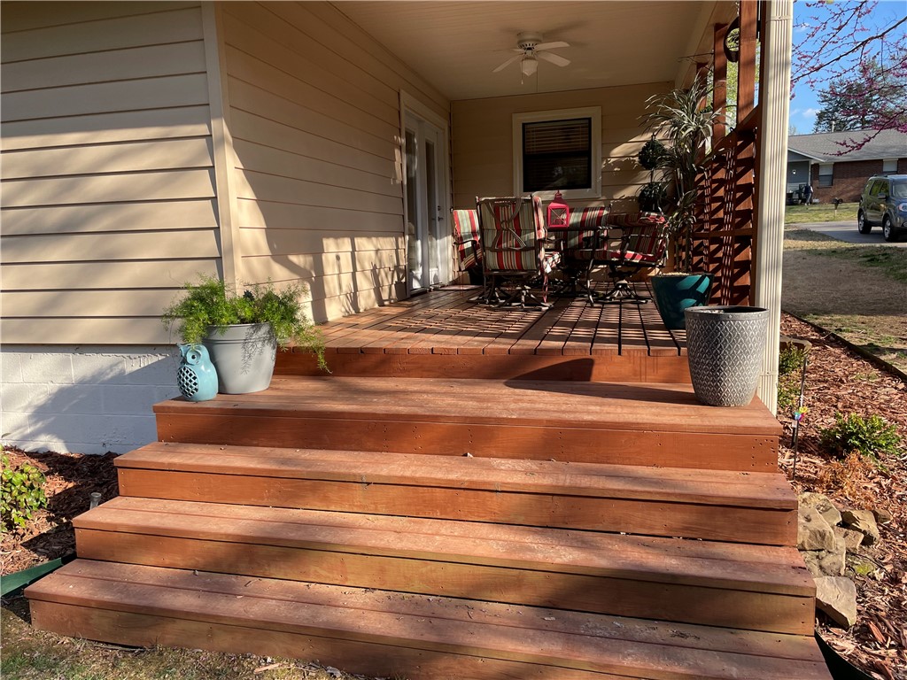 2656 E Ferguson Avenue