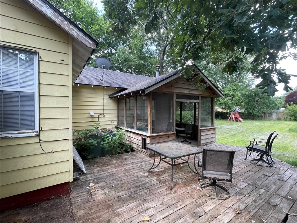 2112 N Pump Station Road