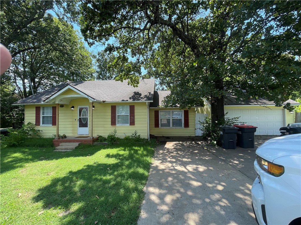 2112 N Pump Station Road