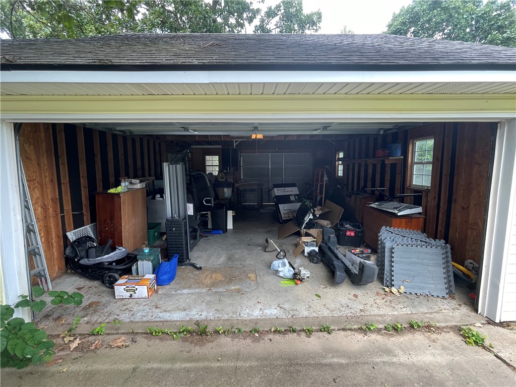 2112 N Pump Station Road