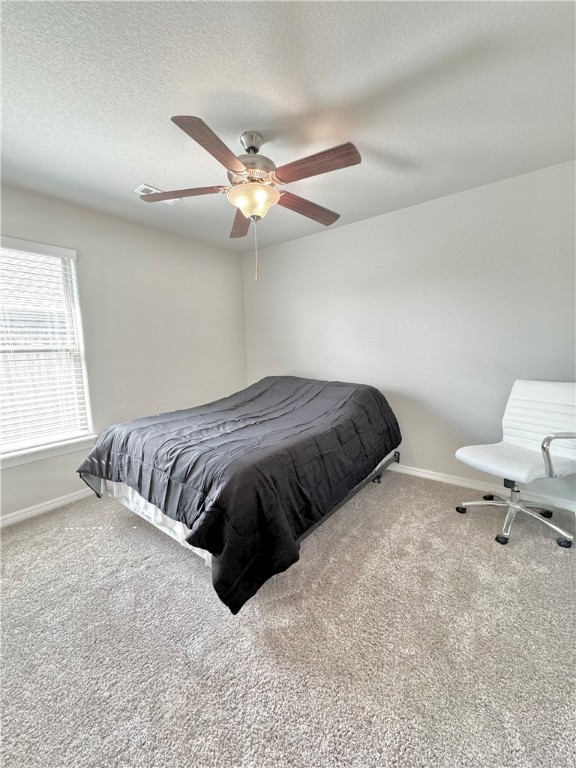 405 W Gillian Avenue