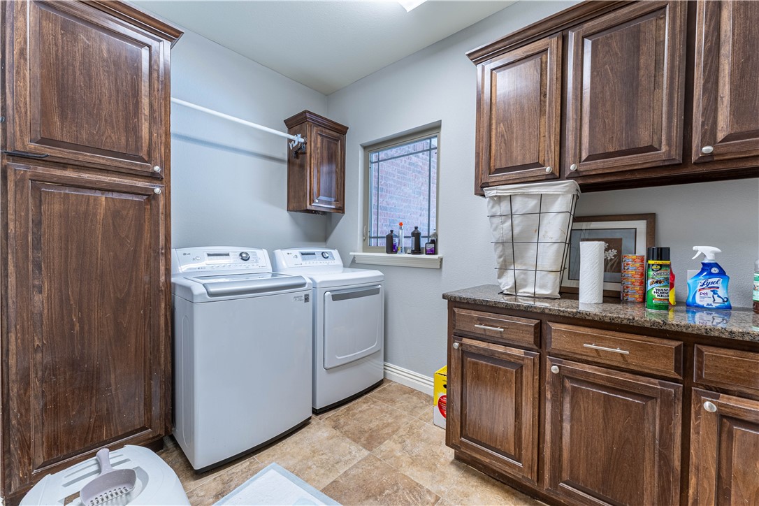 1222 Edinburgh Loop