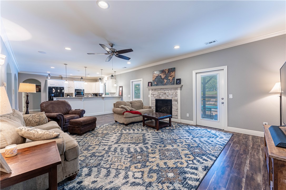 1222 Edinburgh Loop
