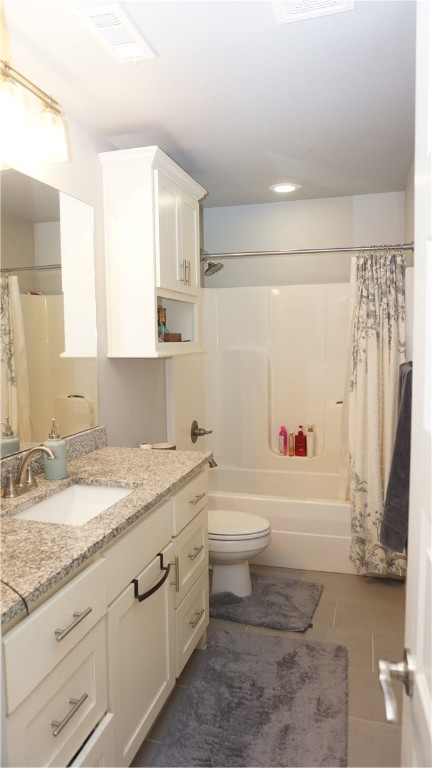 3345 Clearwater Cove