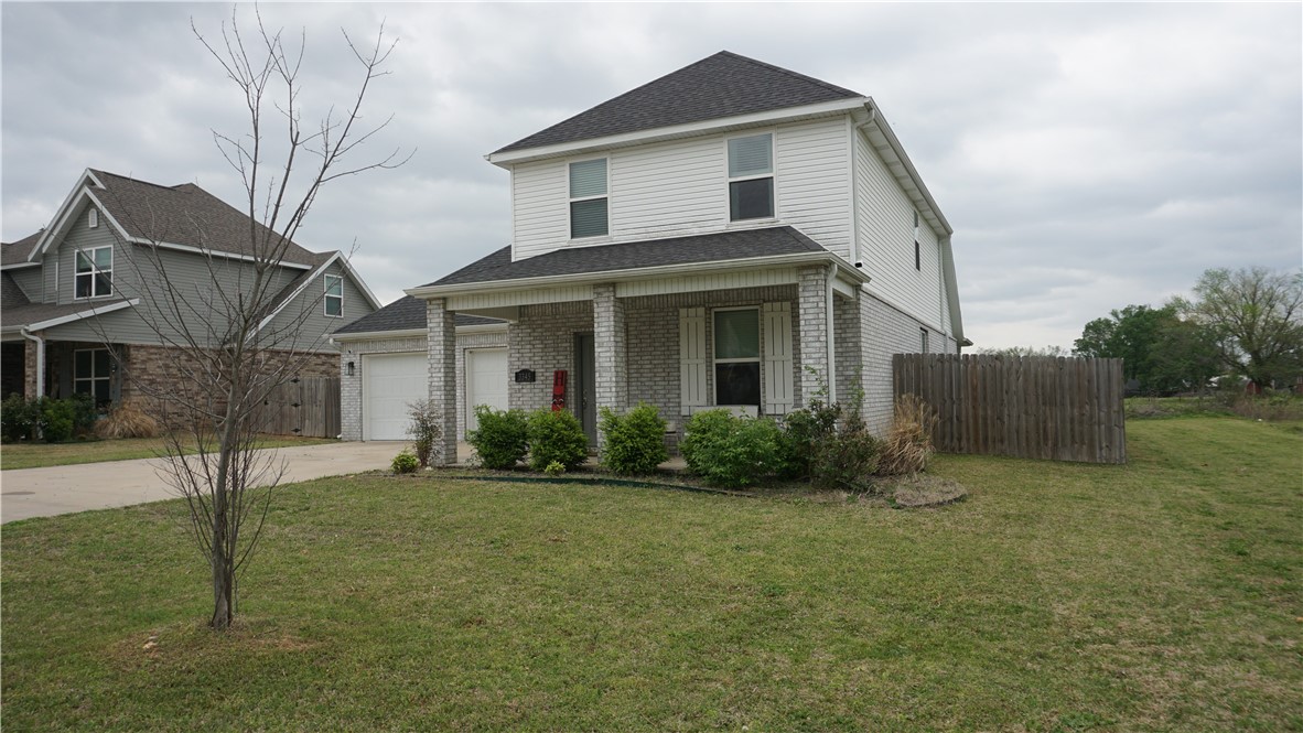 3345 Clearwater Cove