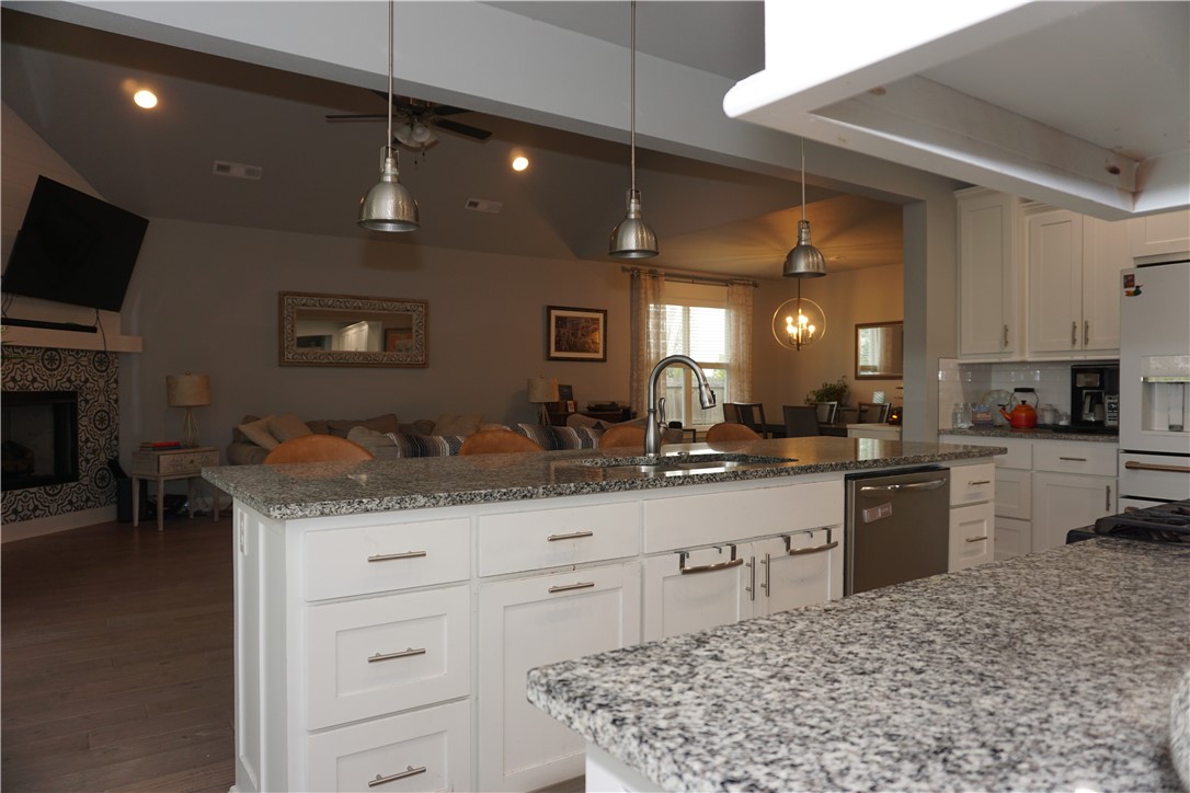 3345 Clearwater Cove