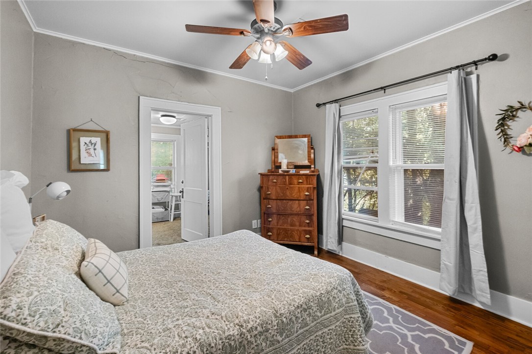 811 N Lindell Avenue