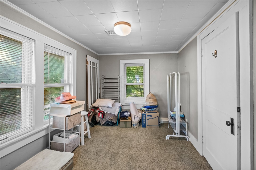 811 N Lindell Avenue