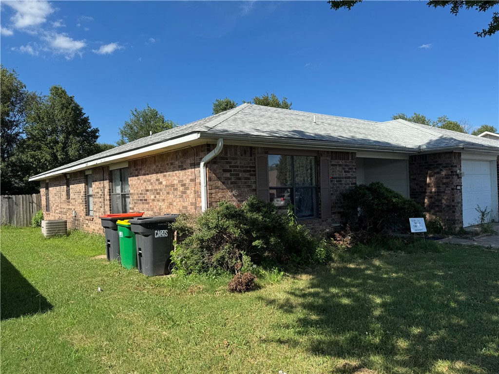 3050 A&B Adrian Avenue