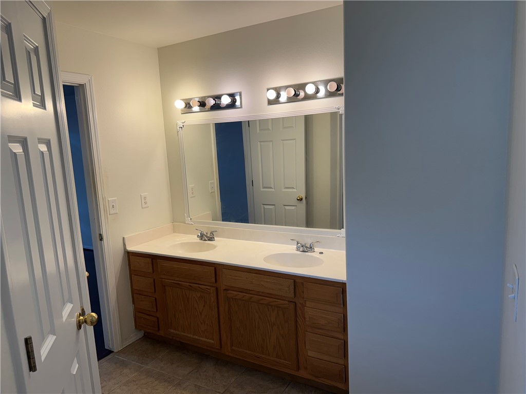 6404 SW High Meadow Boulevard