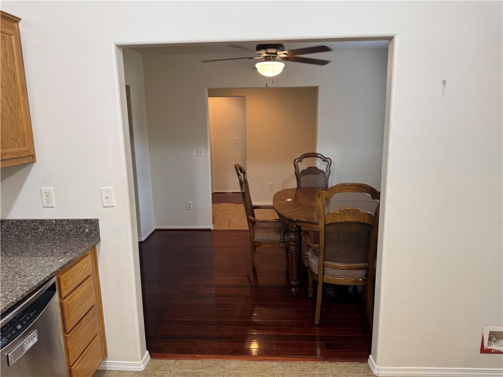 6404 SW High Meadow Boulevard