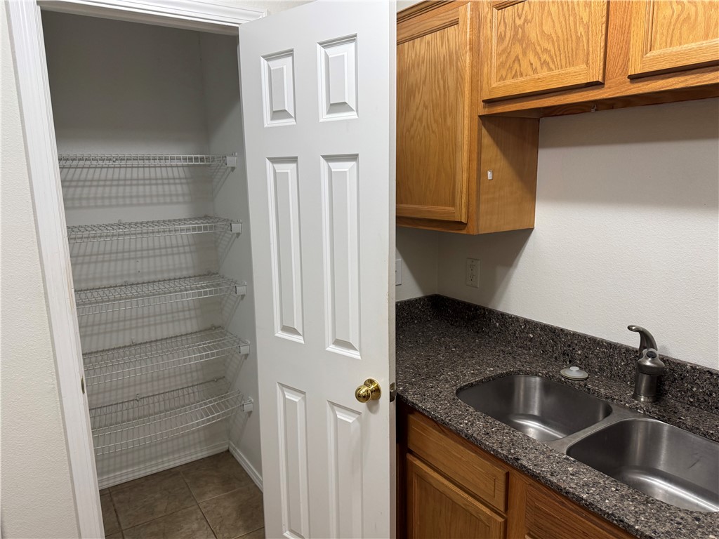 6404 SW High Meadow Boulevard