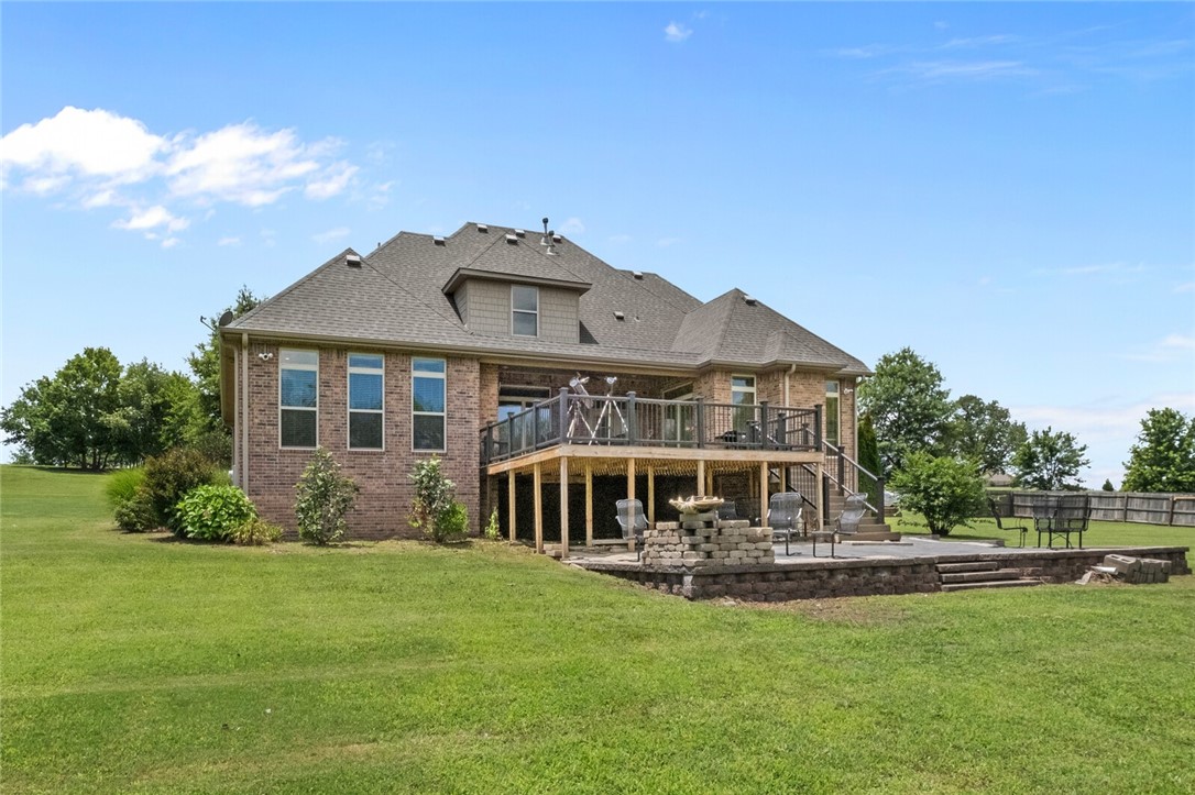 4470 N Thoroughbred Trail