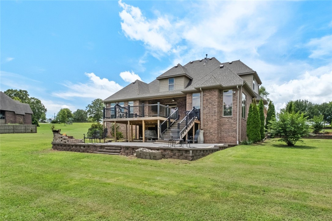 4470 N Thoroughbred Trail