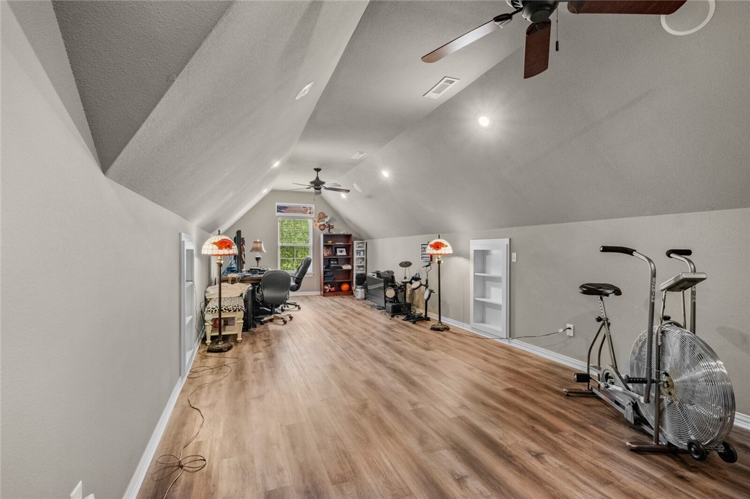 4470 N Thoroughbred Trail