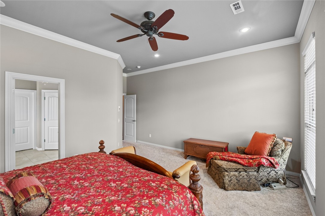 4470 N Thoroughbred Trail