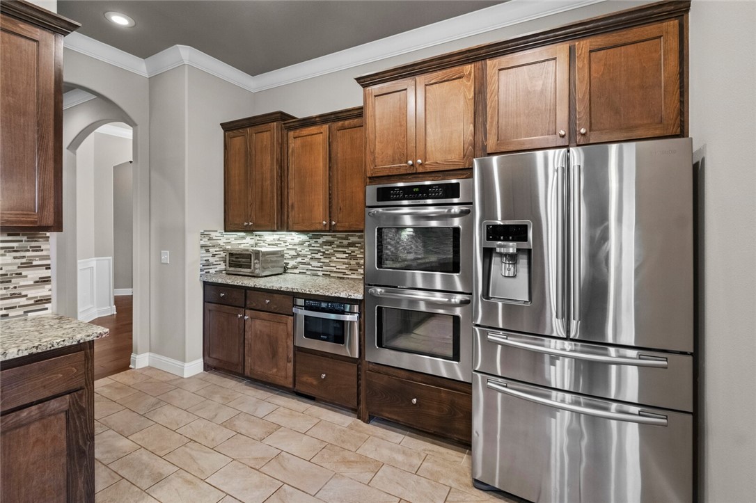 4470 N Thoroughbred Trail